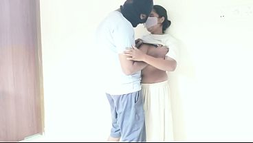 Adik Tiriku Yang Seksi Mendambakan Kontol Besar Mengisi Vaginanya Yang Sempit