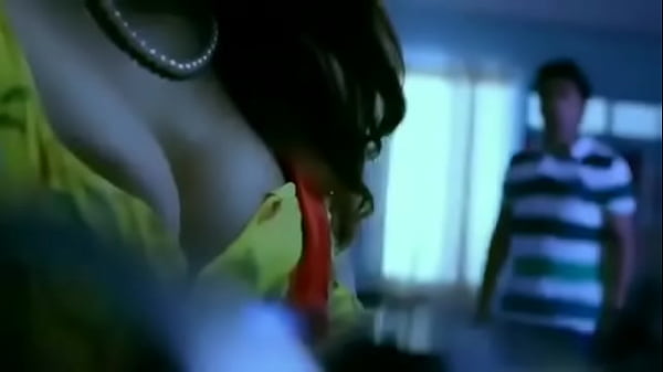 Desi Bhabhi Bergairah: Kisah Asmara Yang Menggoda