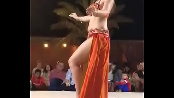Tarian Menggoda Dari Desi
