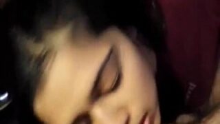 Gadis It Chennai Melayani Bosnya Dengan Mulut Di Ruang Kantor