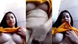 Gadis Muda Montok Dengan Dada Membulat Menggairahkan, Merangsang Hasrat Birahi