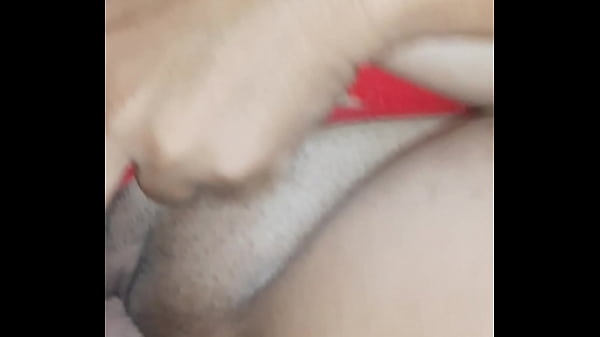 Safada Moans Sambil Ngeluarin Suara Nafsu Basah.