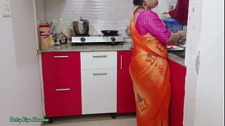 Desi Bhabhi Digebuki Ganas Di Dapur Pakai Kontol Besar