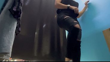 Ruang Ganti, Cewek Rusia Montok Dengan Pentil Besar, Ganti Baju Sambil Nunjukin Semuanya.