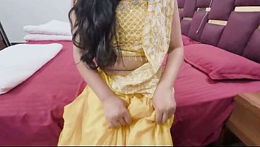 Bhabhi Basgi Hot Chut Se Bhai Ka Gussa Mitaya, Gili Fuddi Ka Maza Liya