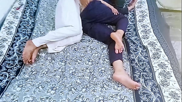 Desi Cewek Imut Malu-malu Ngerasain Pertama Kali, Video Bokep Desa Pertama Si Gadis Desa.