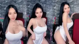 Lunna Celine Si Toge Seksi Yang Bikin Ngiler, Idaman Setiap Pria.