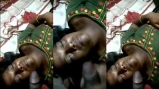 Pembantu Tamil Miskin Nikmati Mani Kental Majikan India Di Mulutnya