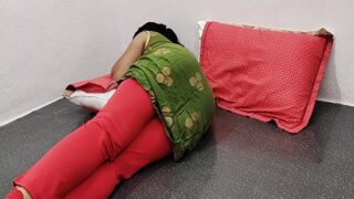Seorang Pria Mesum Ngebor Lubang Pantat Adiknya Di Video Seks Tamil