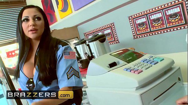 Seragam Ketat, Toket Gede—audrey Bitoni, Honey White, Johnny Sins—boston Cream Dari Brazzers Bikin Ngaceng.