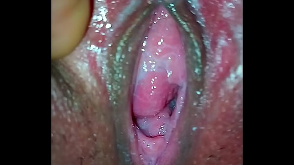 Istri Main Kontol Gede Sambil Crot Di Memek