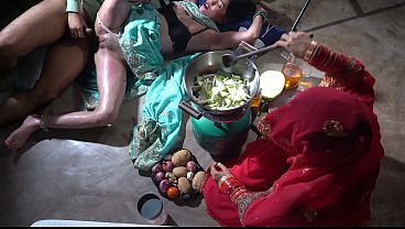 Dapur Mami Tiri, Si Nekat Bikin Ketagihan Di Dapur India, Mami Tiri Hot Bikin Lidah Dan Badan Bergoyang