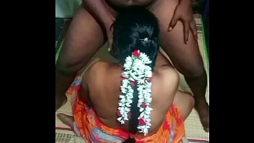 Ibu Rumah Tangga India Digarap Habis Sama Om Kampung