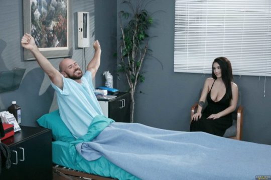 Audrey Bitoni Ngentot Sampai Ngeloyor, Nemu Kontol Gede Pas Malam Insomnia