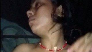 Bhojpuri Panas Lagi Nunggingin Kontol Besar