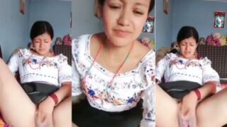 Wanita Seksi Dari Goa Jari-jari Memek Basahnya
