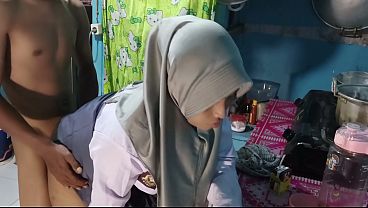 Menggila Sama Adik Ipar Di Kamar Gelap