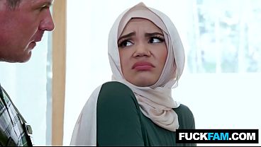 Wtf Abg Hijab Manis Ini Baru Pertama Kali Nikmatin Tukang Pipa Naudi Nala, Jason Sarcinelli
