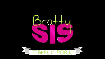 Gracie Gates & Brookie Blair Bilang Ke Stepbro “kita Semua Bisa Ngentot Dulu, Baru Ke Pantai”