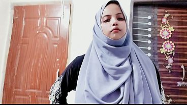 Desi Ibu Tiri Hijab Yang Sangek Ngentot Sama Anak Tirinya.