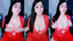 Jenniiier Si Host Milf Dreamlive, Teteknya Bergetar Bikin Makin Liar