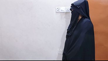 Video Ibu Mertua Diajak Pulang, Romantis Plus Ngentot Bareng Di Kamar.