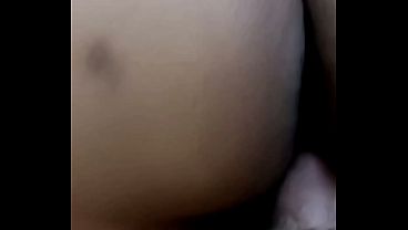 سكس عربى نار 🔥 جديد نيك جامد شرموطة طيزها ضخمة تركب زب عشيقها السعودي وتمتصه بشهوة