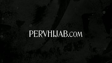 Ibu Tiri Muslim Ngajarin Anak Tiri Arab Yang Lagi Sange Ngewe – Chloe Amour, Mira Luv, Arin Jones